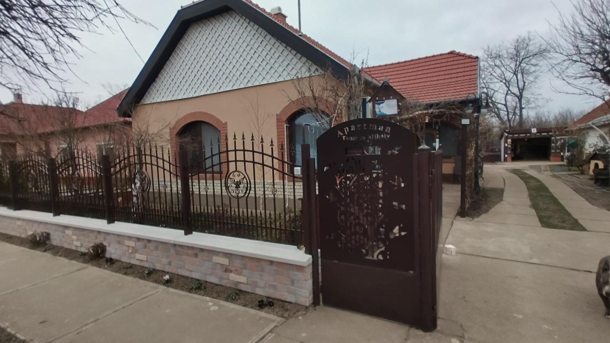 Bundik Vendeghaz Apartment Berettyóújfalu Екстериор снимка